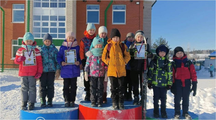 учащиеся МОУ &quot;Поршурская СОШ&quot; приняли участие в Первенстве Увинского района по лыжным гонкам.